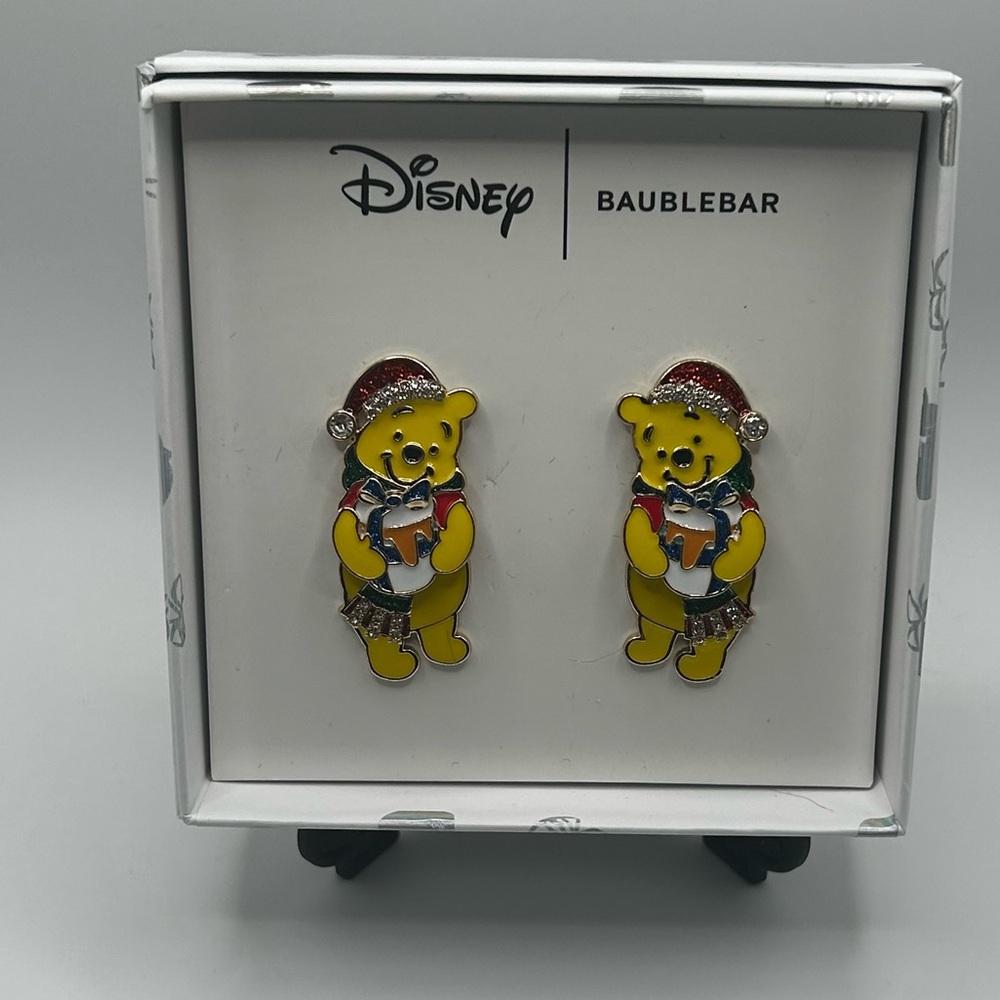Disney Baublebar Christmas Winnie The Pooh Dangle Earrings w/Rhinestones on Hat.